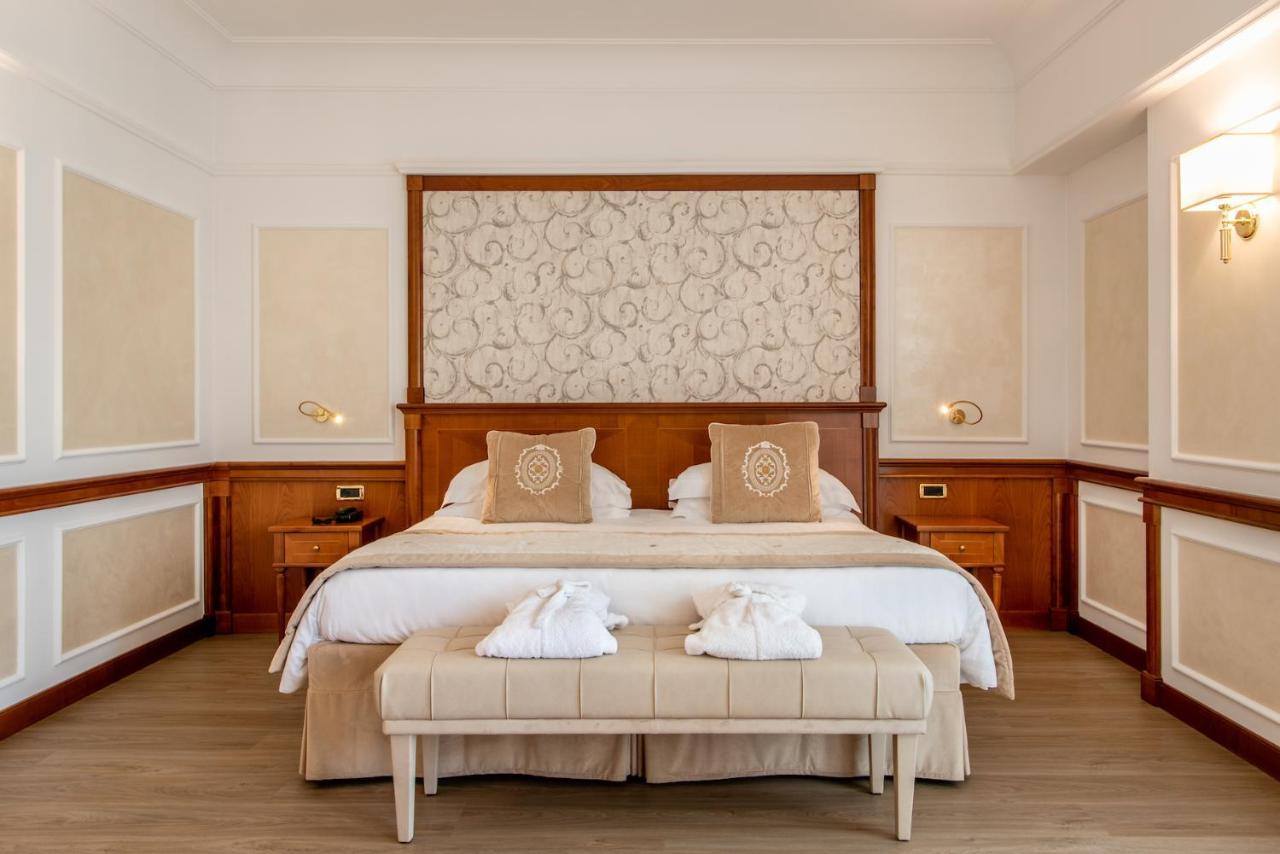 Grand Hotel Terme & Spa 몬테그로또테르메 외부 사진